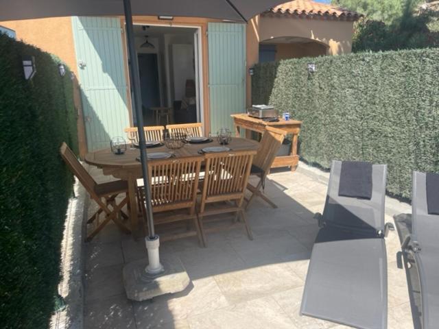 La Martina Apartment Сен Максим Екстериор снимка