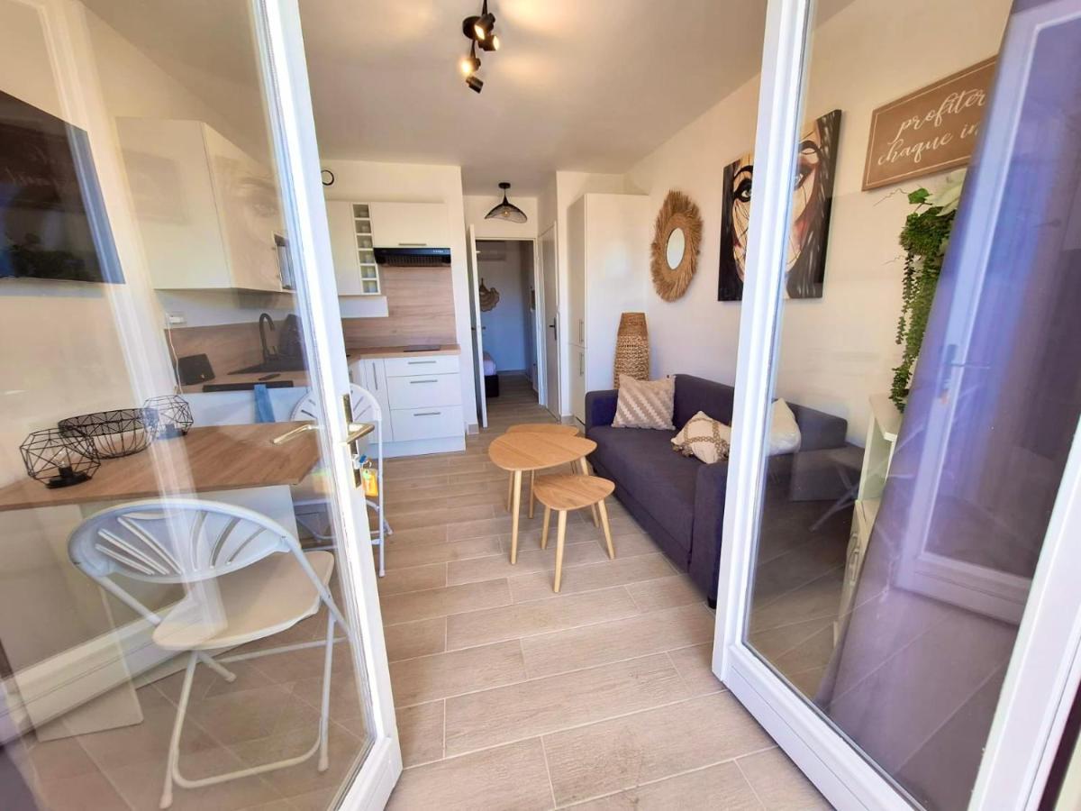 La Martina Apartment Сен Максим Екстериор снимка