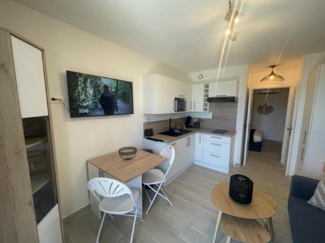 La Martina Apartment Сен Максим Екстериор снимка
