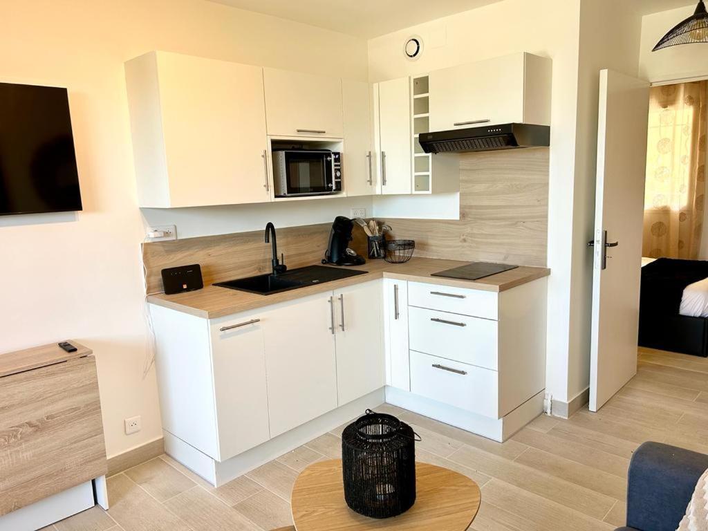 La Martina Apartment Сен Максим Екстериор снимка